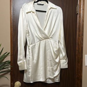 White satin dress from Zara Size: M